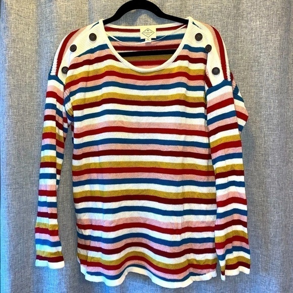 Womens xlarge St. John’s Bay sweater with button accents - Picture 1 of 3